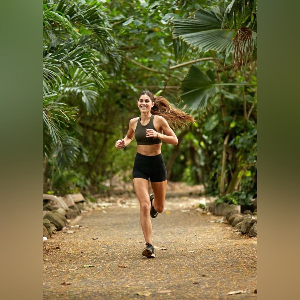 Lululemon Fast & Free Bra in Dark Olive size 2